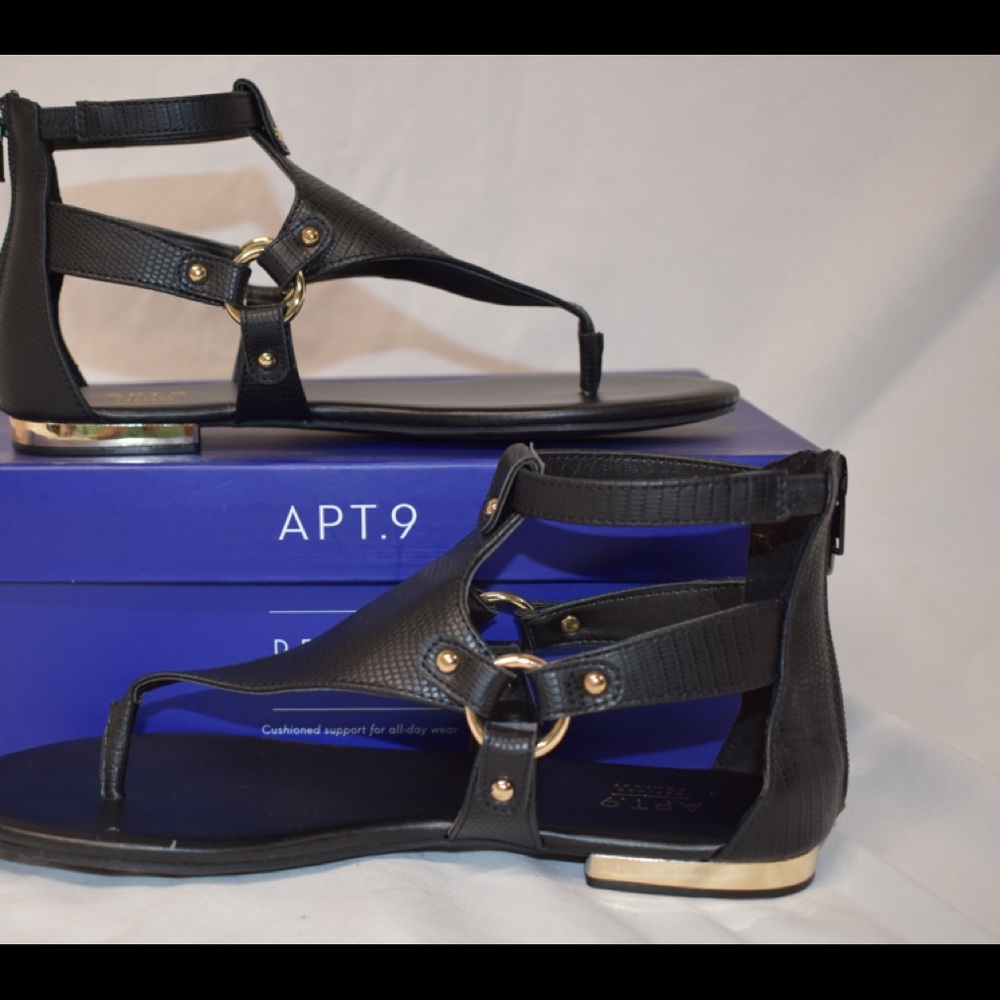 Black Sandals Gladiator Size 8 NEW in box